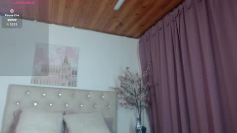 Snapshot of _kathya_spinelli_ chatting on 31, 10, 2025 kathy online show from 31, 10, 2025