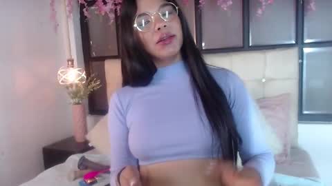 Snapshot of _kathya_spinelli_ chatting on 6, 11, 2025 kathy online show from 6, 11, 2025