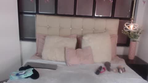 Snapshot of _kathya_spinelli_ chatting on 18, 11, 2025 kathy online show from 18, 11, 2025