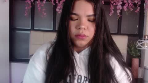 Snapshot of _kathya_spinelli_ chatting on 27, 11, 2025 kathy online show from 27, 11, 2025