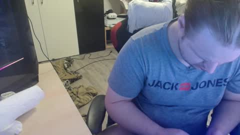 _kitsu_ online show from 14, 12, 2025