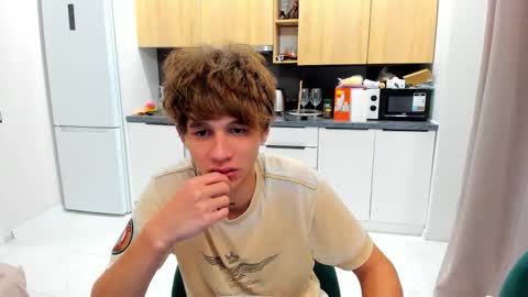 Snapshot of _kurt chatting on 17, 9, 2025 Kurt online show from 17, 9, 2025