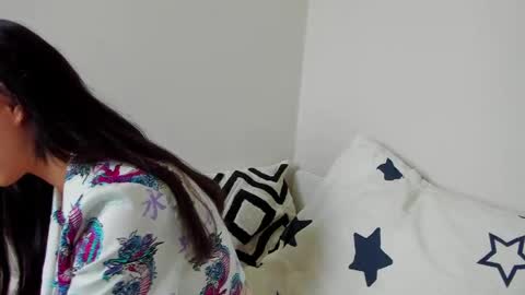 Snapshot of _kyragrothen_ chatting on 2, 4, 2026 Lelya online show from 2, 4, 2026
