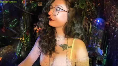 Lady Luna online show from 18, 4, 2026