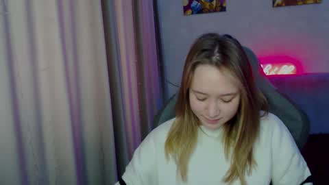 _lalune_ online show from 15, 1, 2025