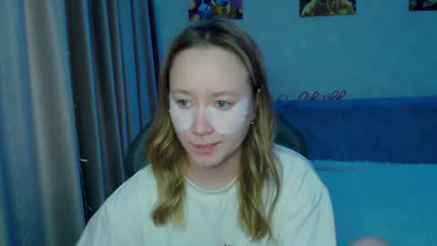 _lalune_ online show from 25, 1, 2025