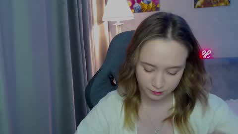 _lalune_ online show from 22, 2, 2025