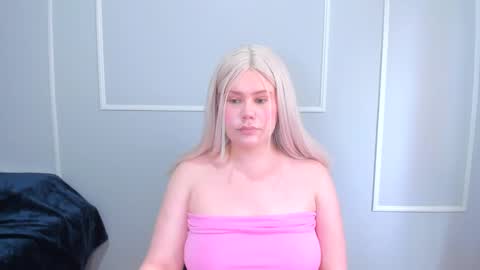 Snapshot of _leana_oo chatting on 26, 10, 2025 leana online show from 26, 10, 2025