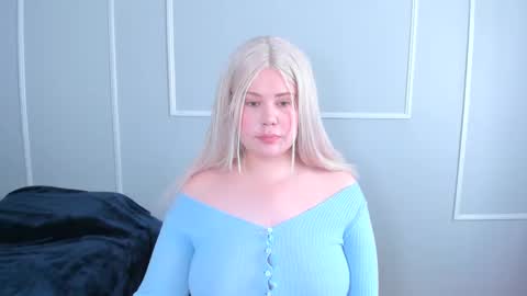 Snapshot of _leana_oo chatting on 16, 11, 2025 leana online show from 16, 11, 2025