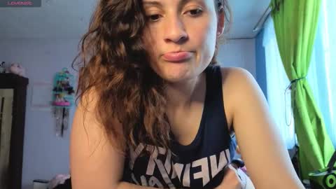 Snapshot of _lindasy_ chatting on 18, 11, 2025 Lindasy online show from 18, 11, 2025