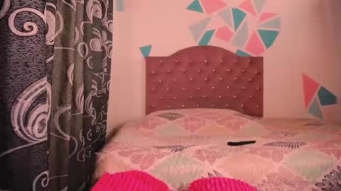   online show from 8, 11, 2025