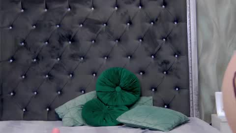 Lisa online show from 27, 2, 2025