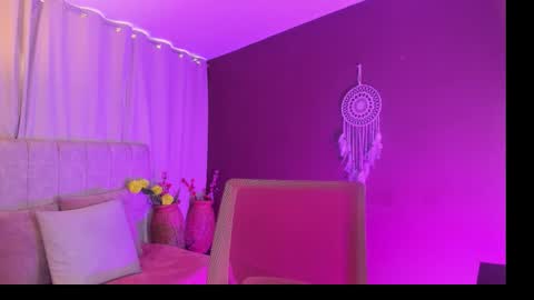 Ivy 3 online show from 9, 1, 2026