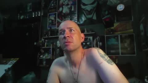 Snapshot of _longfellow chatting on 8, 9, 2025 That guy online show from 8, 9, 2025