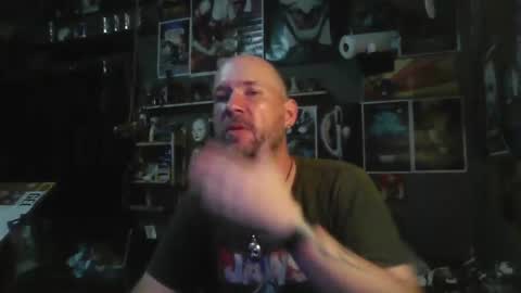 Snapshot of _longfellow chatting on 23, 9, 2025 That guy online show from 23, 9, 2025