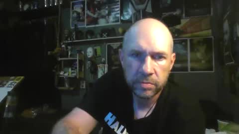 Snapshot of _longfellow chatting on 9, 10, 2025 That guy online show from 9, 10, 2025
