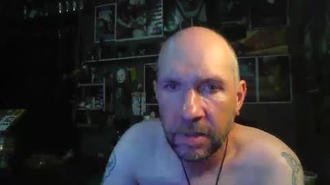 Snapshot of _longfellow chatting on 9, 10, 2025 That guy online show from 9, 10, 2025
