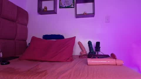 Lorrayne online show from 15, 1, 2025