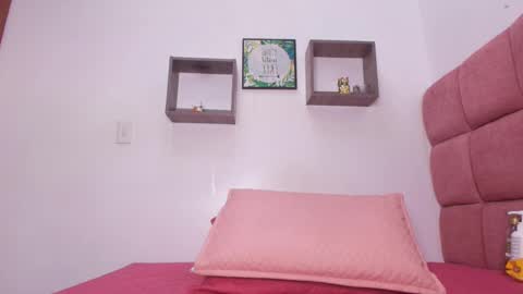 Lorrayne online show from 14, 2, 2025