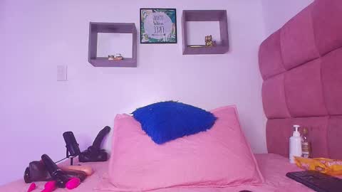 Lorrayne online show from 27, 2, 2025