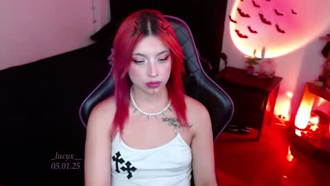 Queen.  Help me reach 100 thumbs up  online show from 5, 1, 2025