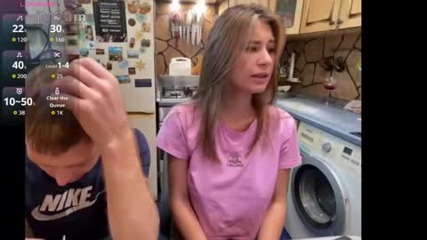 Snapshot of _magic_kis chatting on 10, 9, 2025 _magic_kis online show from 10, 9, 2025