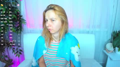 Snapshot of _mari_so chatting on 1, 3, 2025 Scarlett online show from 1, 3, 2025