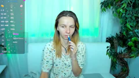 Snapshot of _mari_so chatting on 21, 9, 2025 Scarlett online show from 21, 9, 2025