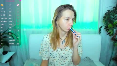 Snapshot of _mari_so chatting on 28, 9, 2025 Scarlett online show from 28, 9, 2025