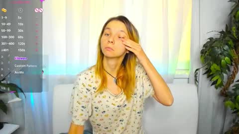 Snapshot of _mari_so chatting on 29, 9, 2025 Scarlett online show from 29, 9, 2025