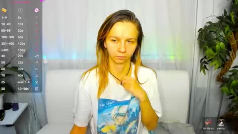 Snapshot of _mari_so chatting on 14, 10, 2025 Scarlett online show from 14, 10, 2025