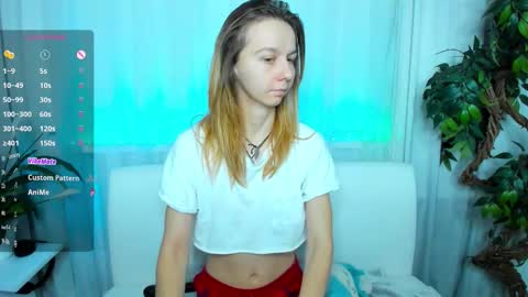 Snapshot of _mari_so chatting on 15, 11, 2025 Scarlett online show from 15, 11, 2025