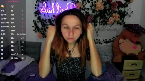 Snapshot of _mari_so chatting on 1, 12, 2025 Scarlett online show from 1, 12, 2025