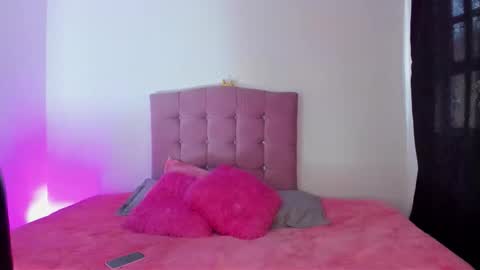 Maria paula online show from 3, 10, 2025