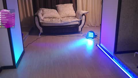  Gwen  online show from 4, 12, 2024