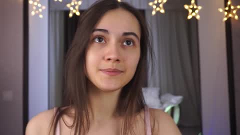  Gwen  online show from 8, 12, 2024