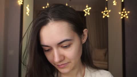  Gwen  online show from 8, 2, 2025