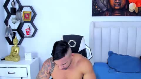 _matthew_santos_ online show from 4, 12, 2025