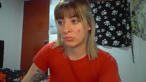 Mia-foster online show from 5, 4, 2026