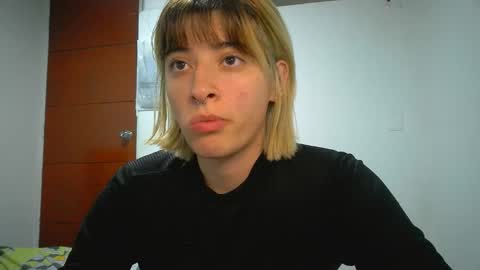 Mia-foster online show from 23, 4, 2026