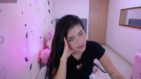 Mia online show from 5, 2, 2025