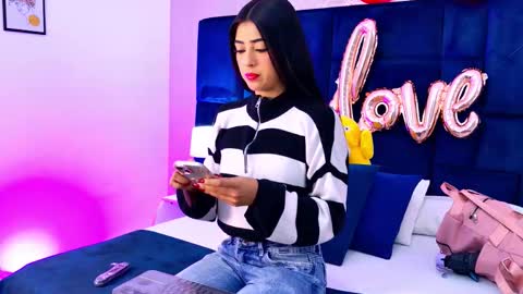 Mia Monroe online show from 10, 2, 2026