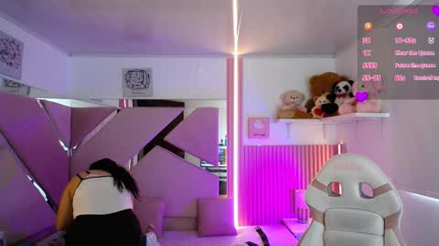  Mia  online show from 6, 10, 2025