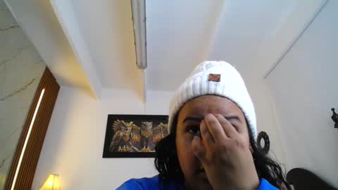  Mia  online show from 17, 11, 2025