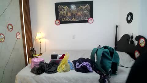  Mia  online show from 6, 1, 2026