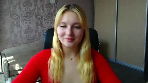 Snapshot of _mila_la_ chatting on 19, 5, 2026 Melanie online show from 19, 5, 2026