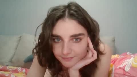 Mila online show from 13, 10, 2025