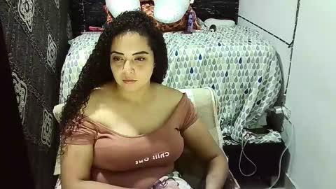 Snapshot of _milf_naughty chatting on 1, 11, 2025 _milf_naughty online show from 1, 11, 2025