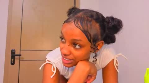 Mimi online show from 9, 4, 2026