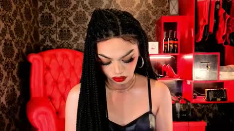 Raven Strauss online show from 24, 11, 2025